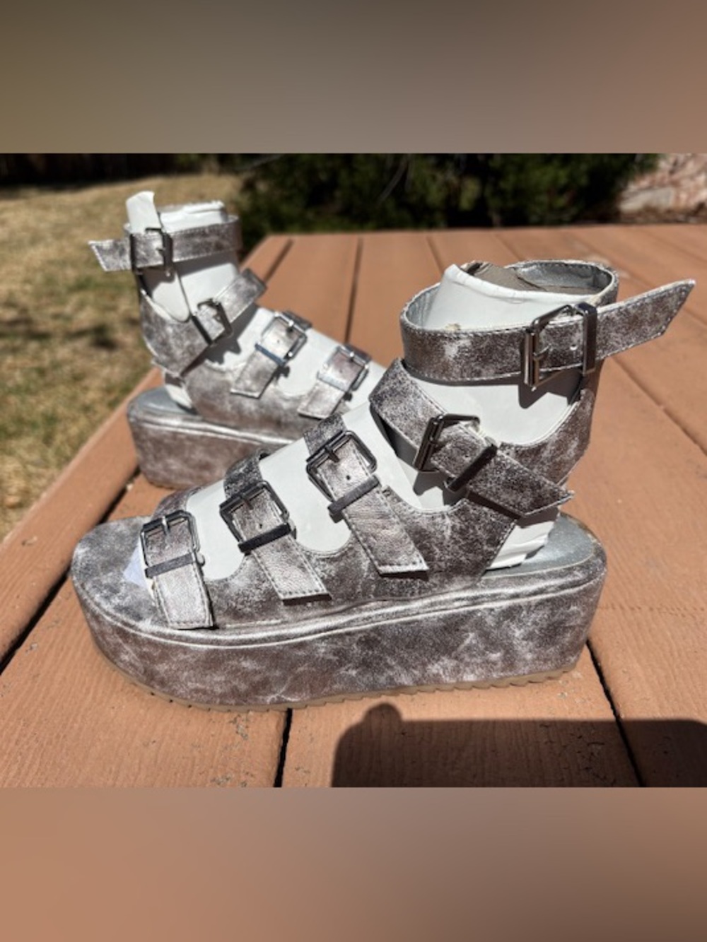 Chunky Gladiator Sandals Distressed Silver, Penny Loves Kenny, sz 6.5, brand new